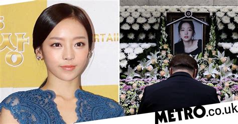 Goo Hara Death Flowers Laid Out At Funeral Hall For Kara Star Metro News