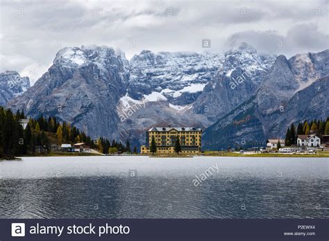 Lake Autumn Hotel Misurina Punta Sorapis Alps