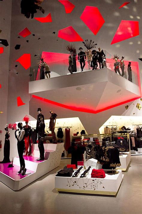 Creative Ideas Of Clothing Store Displays Design Showcases And