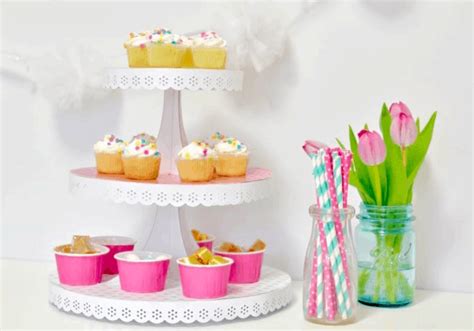 19 Easy Homemade Cupcake Stand Plans