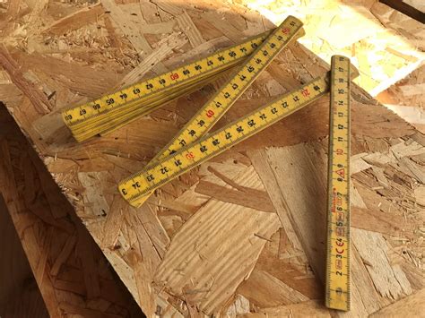 Tape measures or folding rules: which is better for building and DIY ...