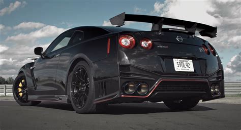 Does The 2020 Nissan Gt R Nismo Justify Its 212k Price Tag Cars