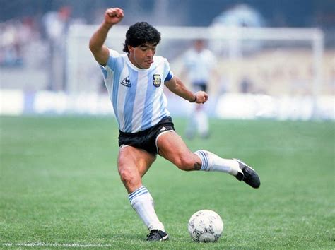 Addio A Diego Armando Maradona Style