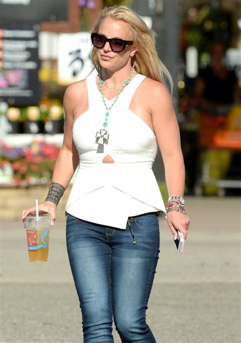 Britney Spears Casual Style At Home Depot In Westlake Village July 2015 • Celebmafia