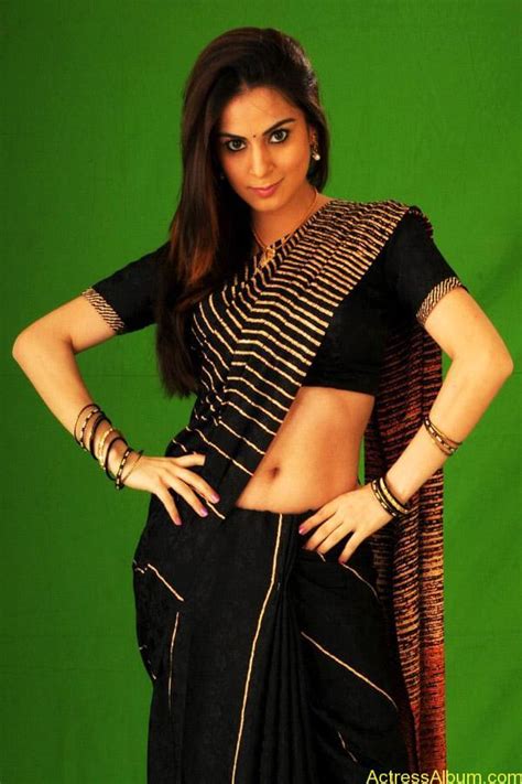 Shraddha Arya Latest Hot N Spicy Stills In Saree And She Giving Very Naughty Poses Actress Album
