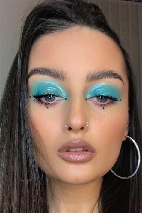 90s Makeup The Past Trends 2020 Is Willing To Revive