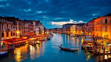 Romantic Venice At Night Wallpaper 3