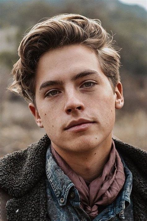 Pin By 𝚣𝚘𝚎 On Boys In 2020 Cole Sprouse Haircut Cole Sprouse Hot