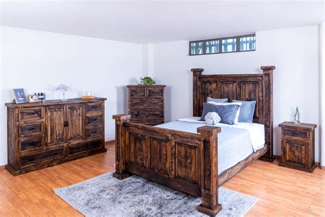 Dark Distressed Bonanza King Bed - Cleo's Furniture