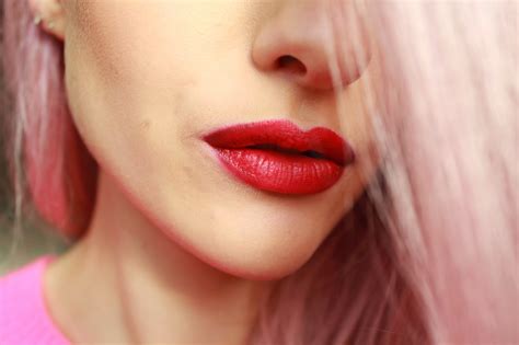 The Perfect Mac Russian Red Lip Inthefrow