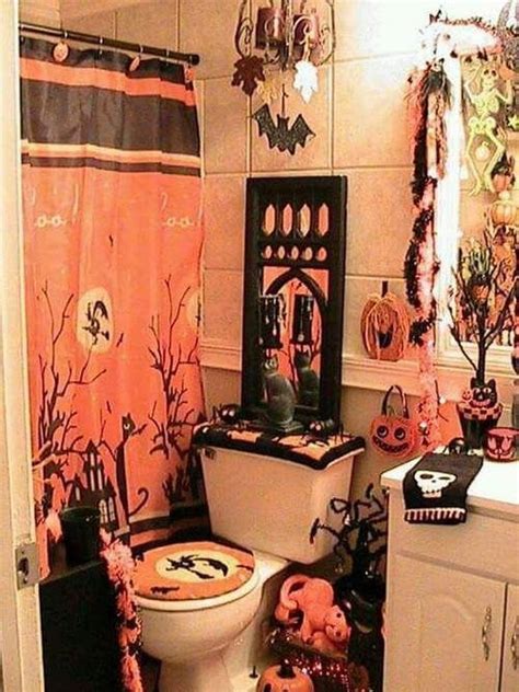 30 Scary Halloween Decorating Ideas For Your Bathroom Halloween Bathroom Halloween House