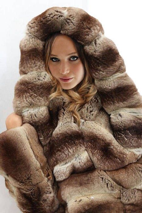 Jennifer Lawrence In Fox Fur By Furhugo On Deviantart Fur Chinchilla Fur Coat Fox Fur