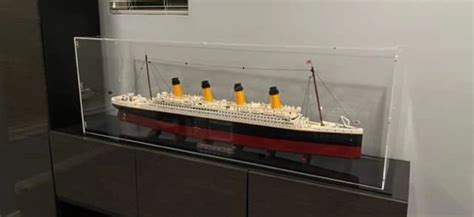 Lego Titanic Display Case