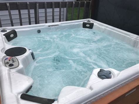 Royal Spa Royalty 2 Hot Tub For Sale From United States
