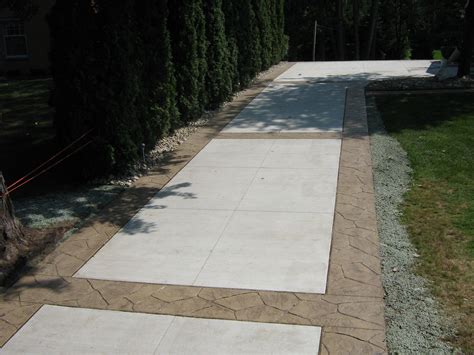 Driveway With Stamped Concrete Borders Concrete Patio Makeover