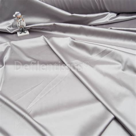 Satin Spandex Gris Perle En Cm N Defilentissus