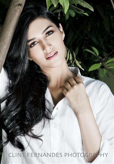Naked Kriti Sanon Added 07192016 By Supersnowy