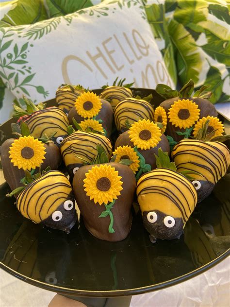 Sunflower And Bee Themed Bee Themed Birthday Party Bee Theme Party