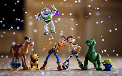 2880x1800 Toy Story Photography Macbook Pro Retina Hd 4k Wallpapers