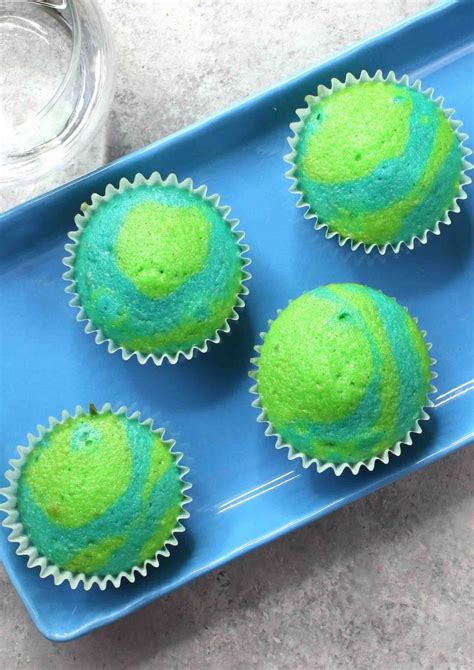 Earth Day Cupcakes Blue And Green Tipbuzz