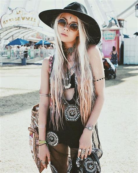 gypsys2 “sarah loven ” … boho fashion hippie boho fashion bohemian coachella outfit