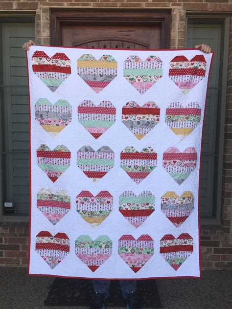 Valentines Day Heart Quilt From Jelly Roll Heart Quilt Quilts