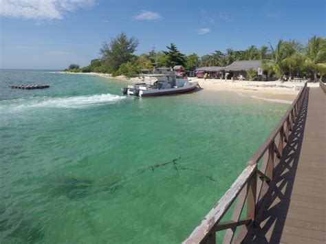 Pulau manukan adalah pulau yang paling popular di. Pulau Rusukan Kecil Di Sabah Salah Satu Pulau Yang Memukau ...