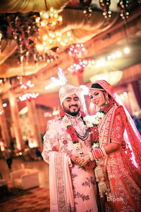 #satheeshstatus #subscribe mudhal muraiyaga penne unnai parthen cute&romantic new married couple's love whatsapp status video#subscribe. Indian wedding Couple Photography | Couples of Dipak ...