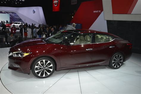 2016 Nissan Maxima Debuts In New York With 300 Hp Nyias Nissan Maxima