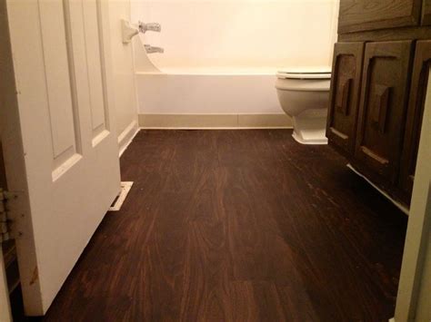 2021 vinyl flooring color trends. Vinyl Flooring Bathroom Ideas - http://viralom.com/070245 ...