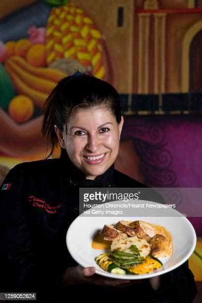 Cocina Mexicana Photos And Premium High Res Pictures Getty Images
