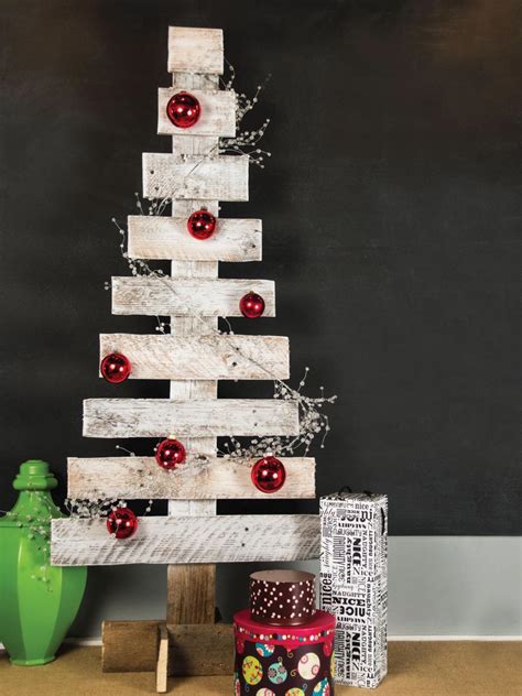 Christmas Reclaimed Pallet Wood Ideas The Keeper Of The Cheerios