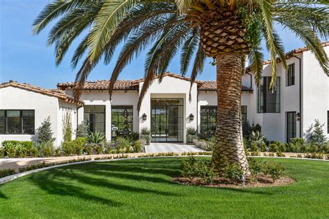 Santa Barbara Style Estate With A Modern Edge Kern And Co