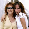 Glenis Duggan Batley: Facts About Juliette Lewis’ Mother - Dicy Trends