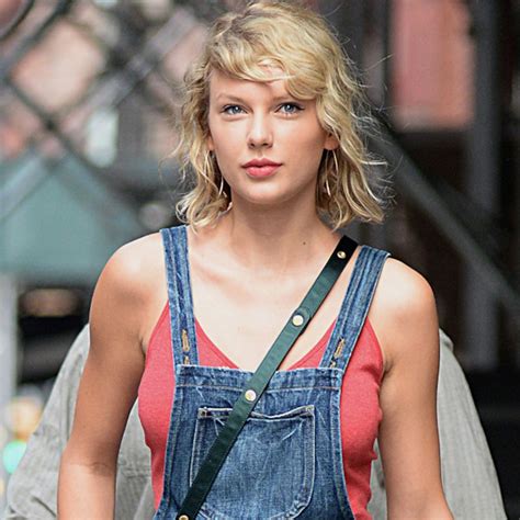 Taylor Swift Gets Dismissed From Jury Duty Because Of Her Ongoing