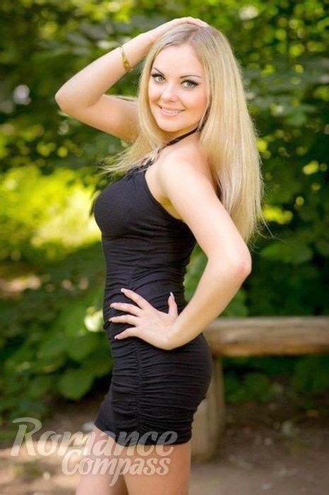 Ukraine Single Girl Anna Green Eyes Blonde Hair 32 Years Old