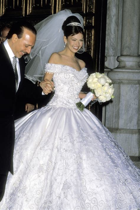 Vestido De Novia De Thalia Su Historia Y Quién Lo Diseñó Vogue