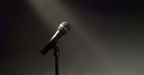 Black And White Microphone Wallpapers 4k Hd Black And White