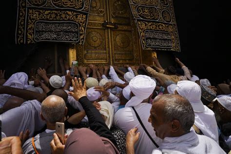 Umrah Or Hajj Ritual Editorial Image Image Of Holy 164518195