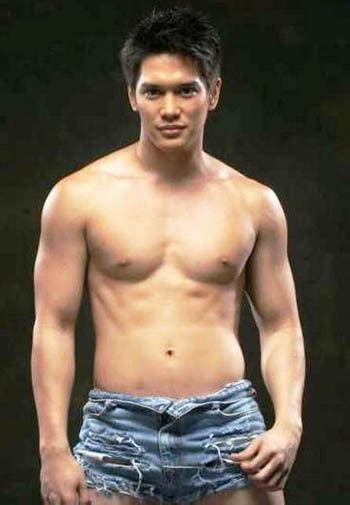 filipino actor and model luis alandy fitness men