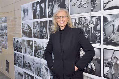 Biography Of Annie Leibovitz American Photographer