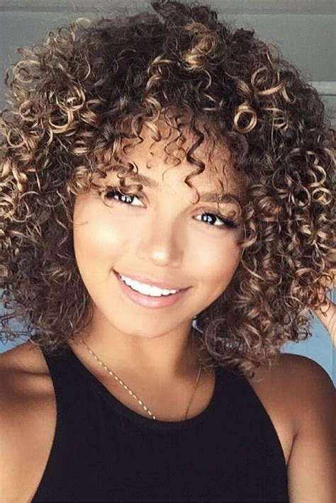 2023 Popular Brown Curly Hairstyles With Highlights