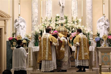 New Liturgical Movement Photos Of Pontifical Mass In New Orleans Seminary