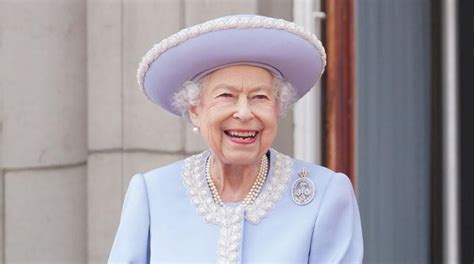No Other As Great As Her Royal Fans Mark Late Queen Elizabeth 97th