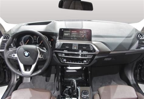 La fiche auto de la bmw x3 2.0d 150ch confort, commercialisée en aot 2006 pour un prix neuf de 39000.00 euros ttc, présente toutes les caractéristiques de ce diesel doté de 5 portes et de 5 places avec un coffre de 1560 litres. Fiche technique et prix de la BMW sDrive18d 150ch BVM6 ...