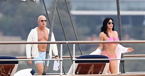 Jeff Bezos Entertains Girlfriend Lauren Sanchez On His New 500millon Superyacht See Photos