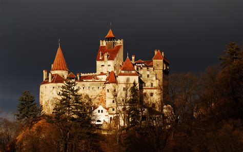Breathtaking Castles That Look Straight Out Of A Fairy Tale