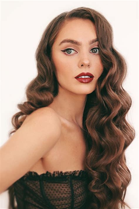 old hollywood waves hairstyle hollywood hair old hollywood hair hair waves