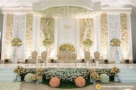 White Wedding Stage Wedding Stage Decorations Wedding Stage Design