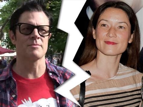 Jackass Star Johnny Knoxville Files For Divorce From Second Wife Sigmamist
